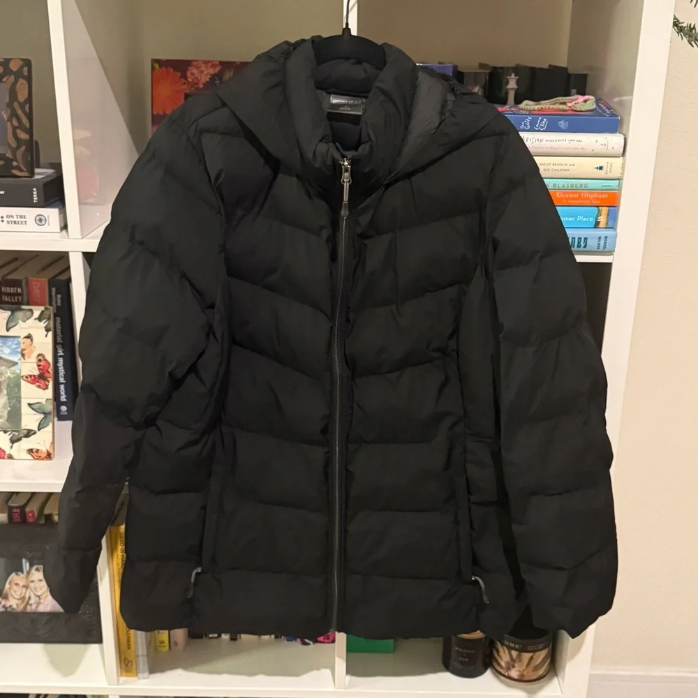 32 Degrees Black Puffer Jacket✨ - Picture 1 of 3